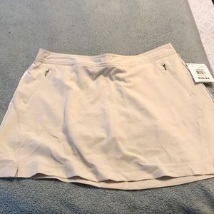 Danskin nwot khaki tennis skort size medium